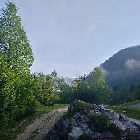 Sela Apartment Tolmin
